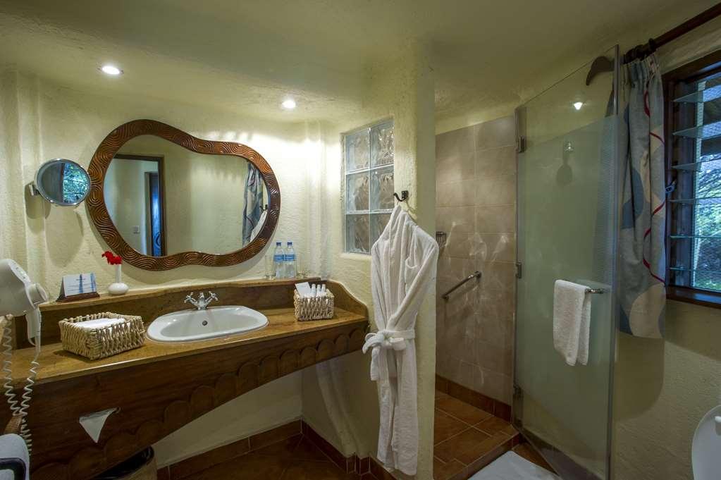 Lake Manyara Serena Safari Lodge Mto wa Mbu Cameră foto